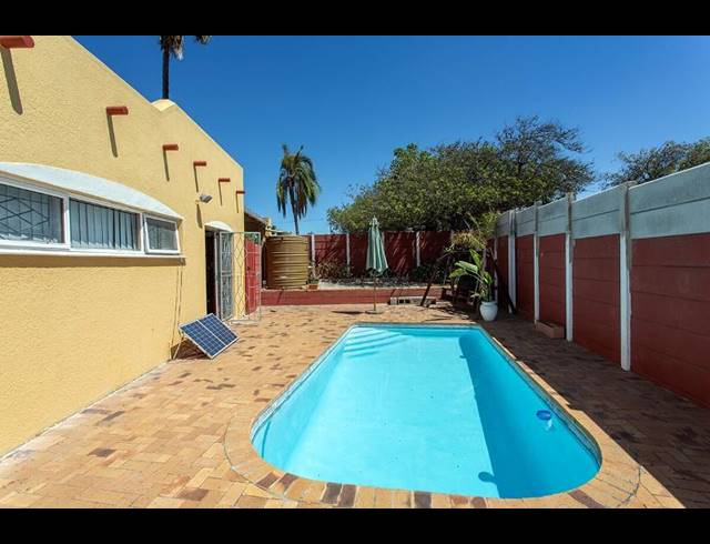 3 BEDROOM HOUSE FOR SALE IN MORGENSTER